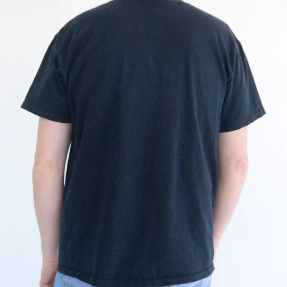 Y2K '05 Anvil Black Nirvana With The Lights Out Pre-Shrunk Short Sleeve T-shirt - Picture 3 of 11